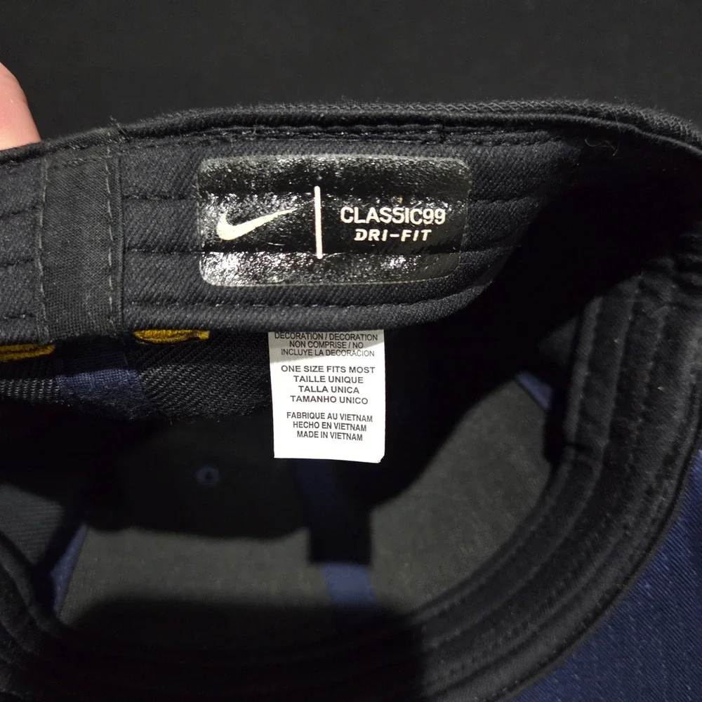 Nike Michigan Wolverines Classic99 Dri-FIT Hat Navy Black Mens OSFM Cap